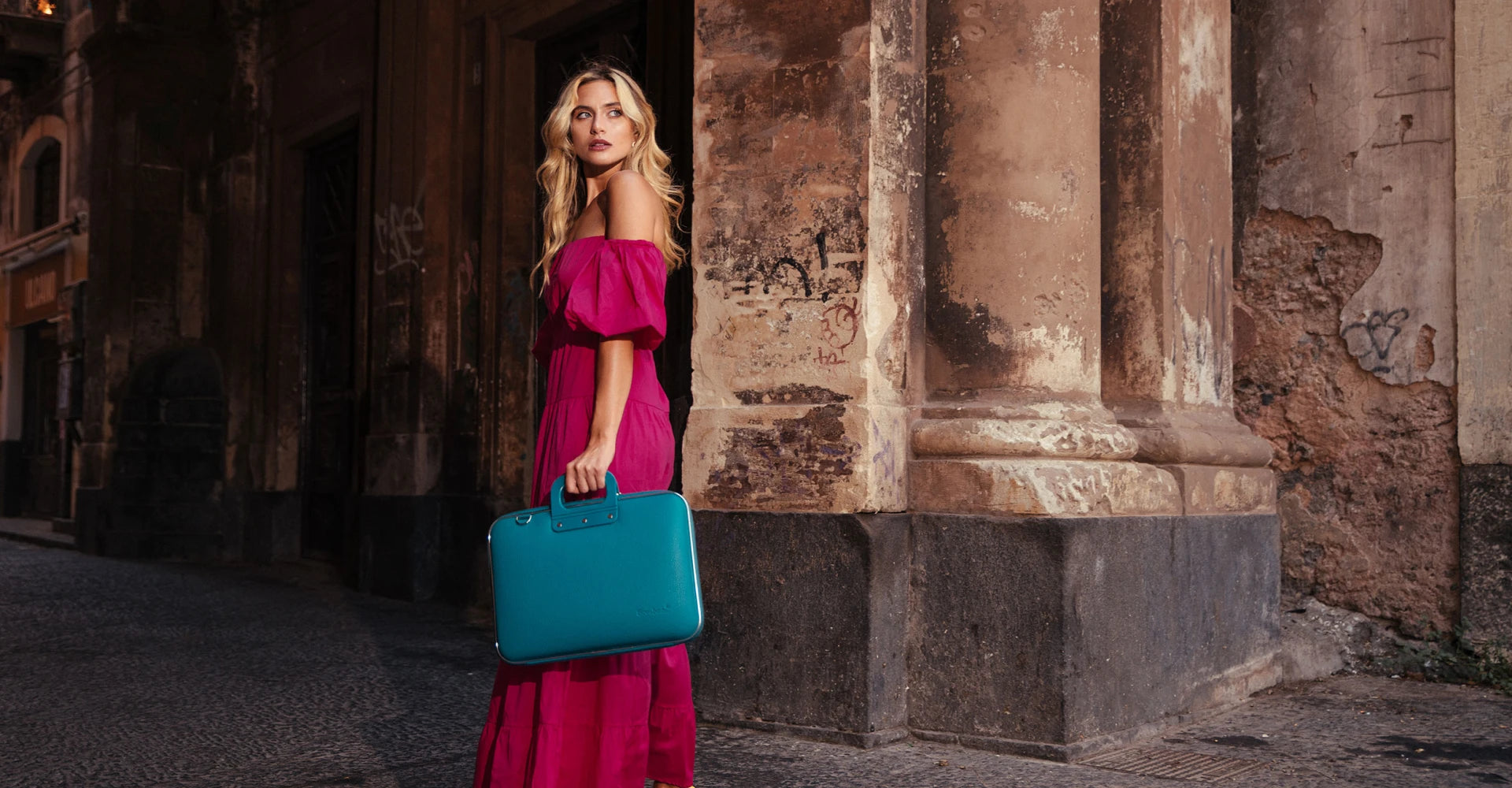 Borsa porta PC Bombata bordeaux: stile e rivoluzione colorata - Bordeaux Bombata laptop bag: style and colorful revolution