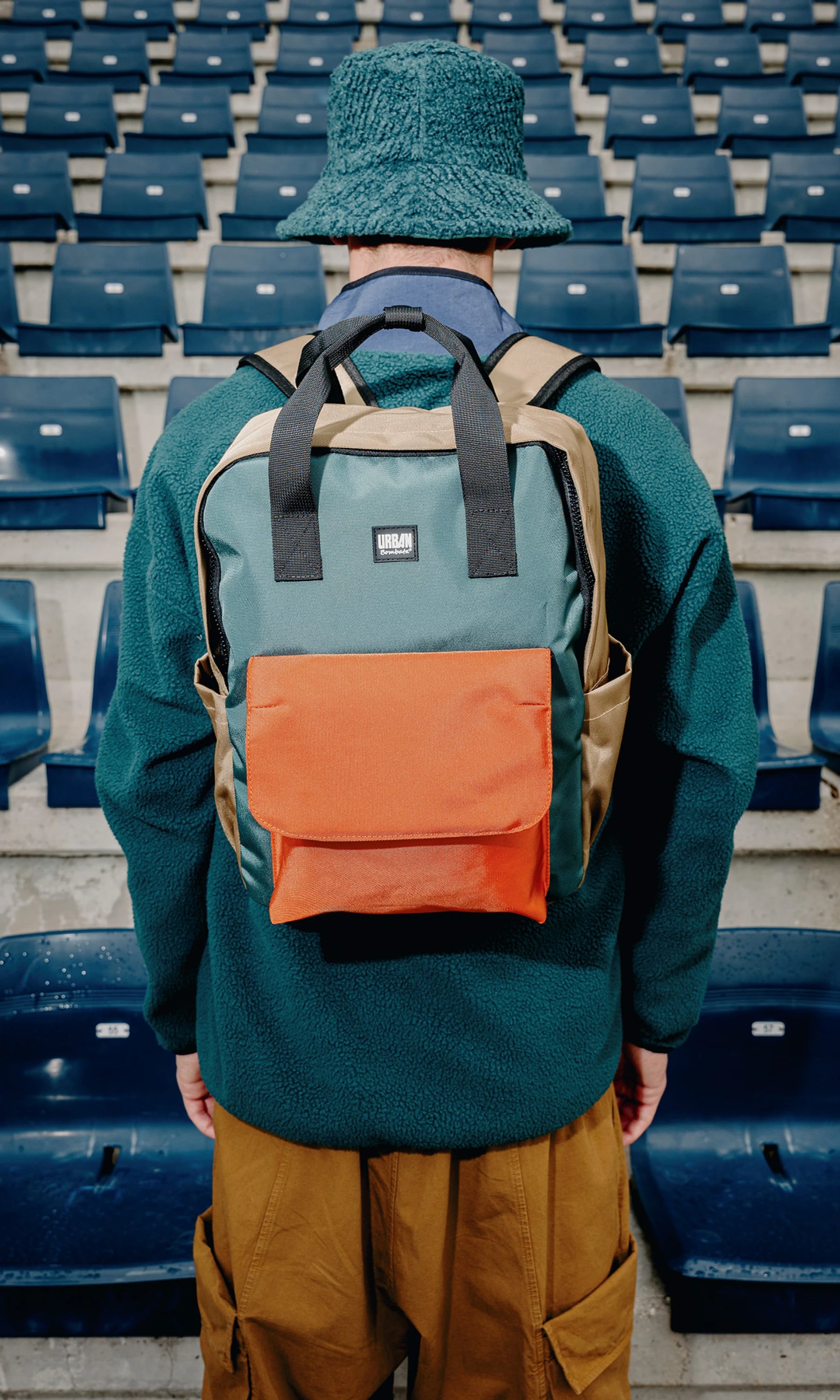 Urbanite Backpack Rio, Colore Verde khaki / Rosso borgogna / Tortora - Color Khaki green / Burgundy / Taupe